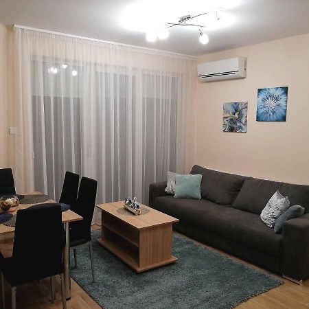 Olga Apartman Seghedin Exterior foto