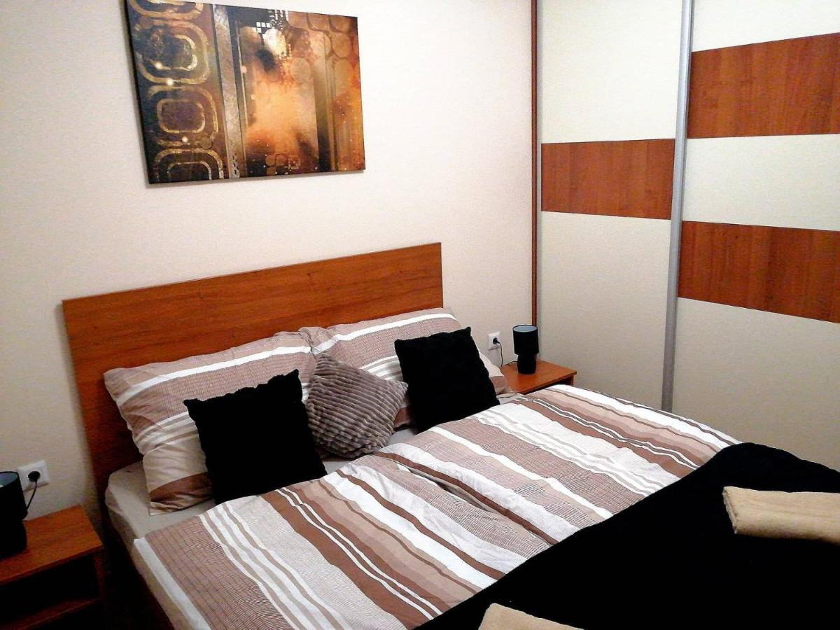 Olga Apartman Seghedin Exterior foto